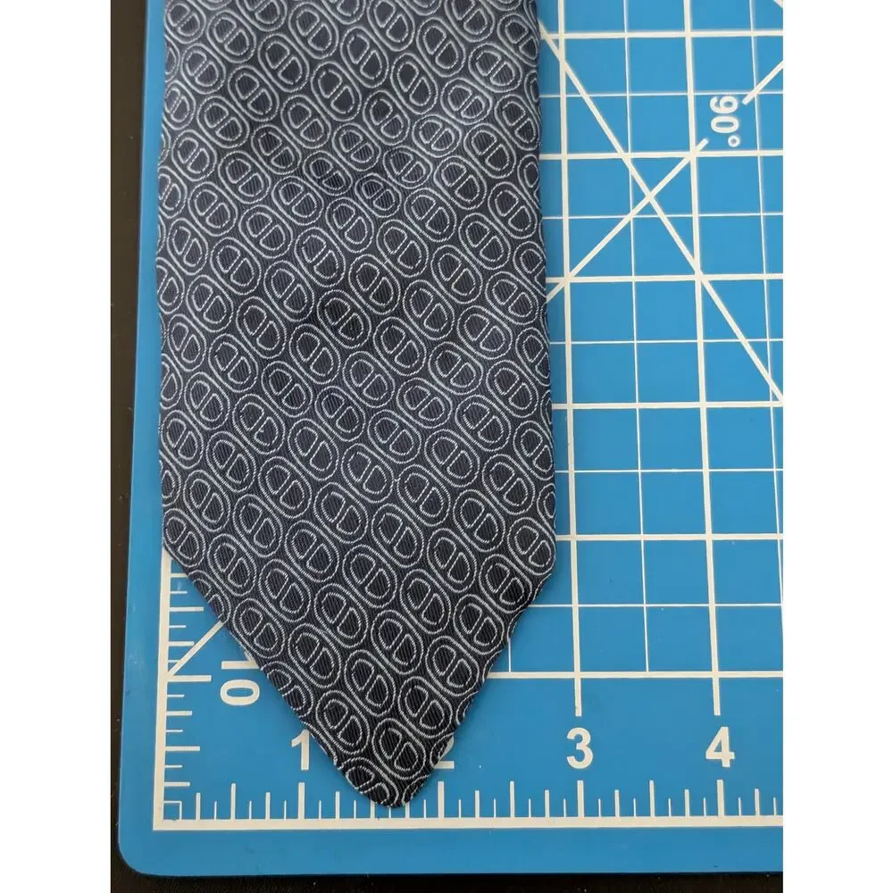 Vintage Hermès 100% Silk Men's Dark Blue Tie With White Geometric Designs